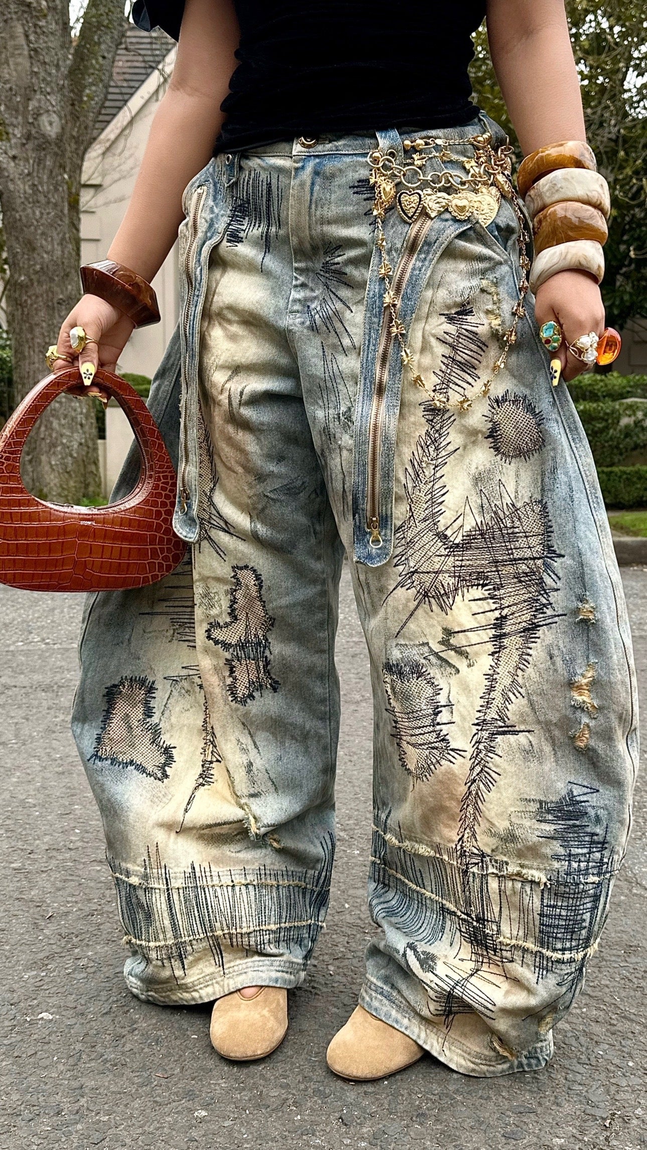 Curved Blade Embroidered Denim Jeans